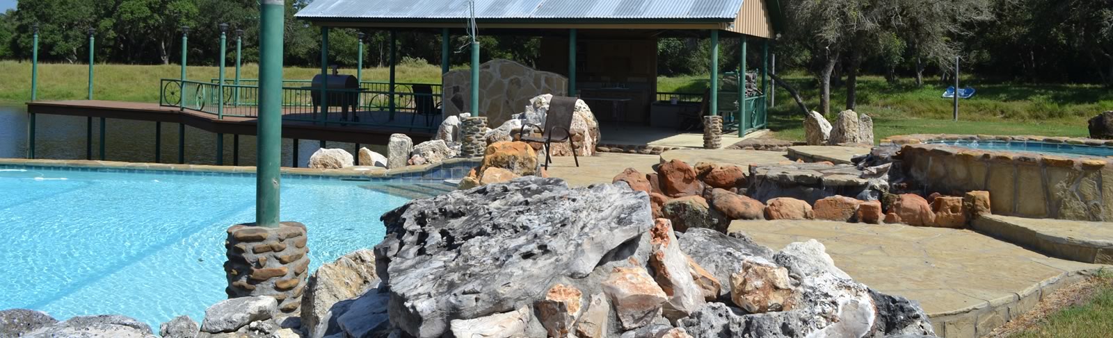 Hunting with a lodge Hunting with a lodge